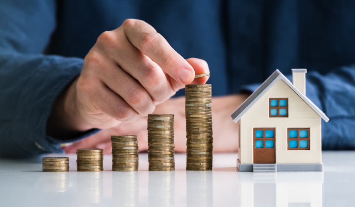 Smart Real Estate Investment Strategies for 2025